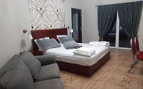 Villa Tropico śniadanie obiadokolacja letni basen 5,5m jacuzi 2,5m czynne non stop